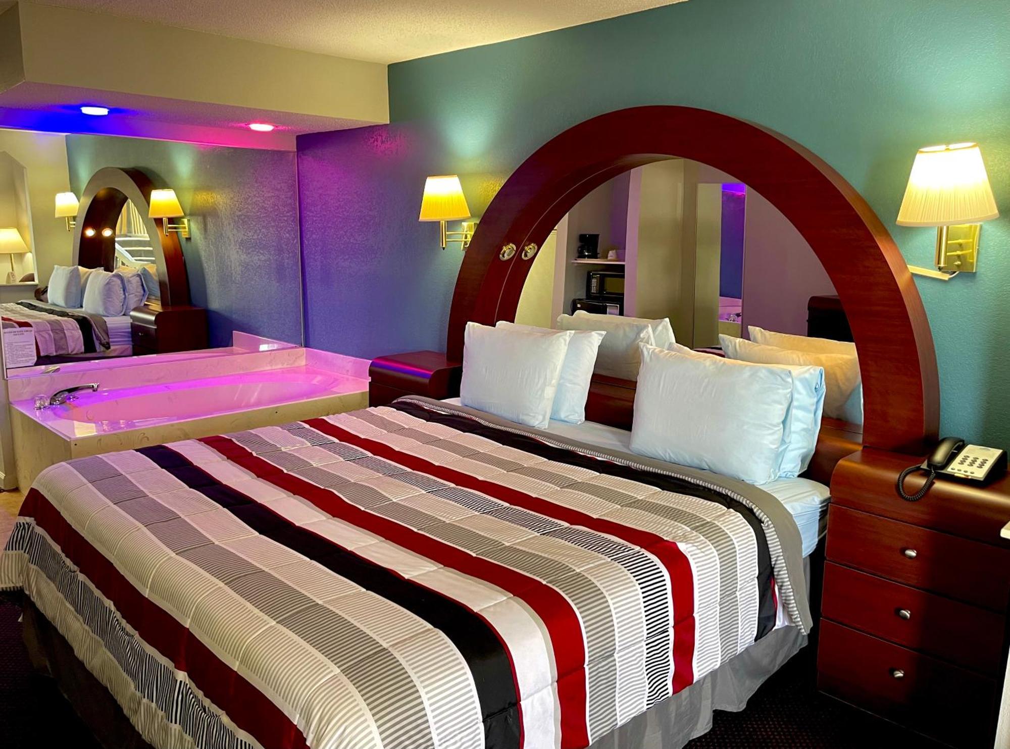 סלמה Luxury Inn & Suites מראה חיצוני תמונה
