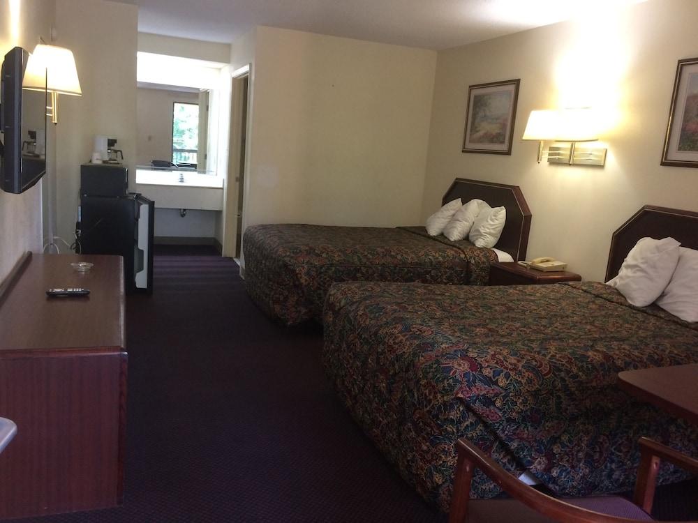 סלמה Luxury Inn & Suites מראה חיצוני תמונה