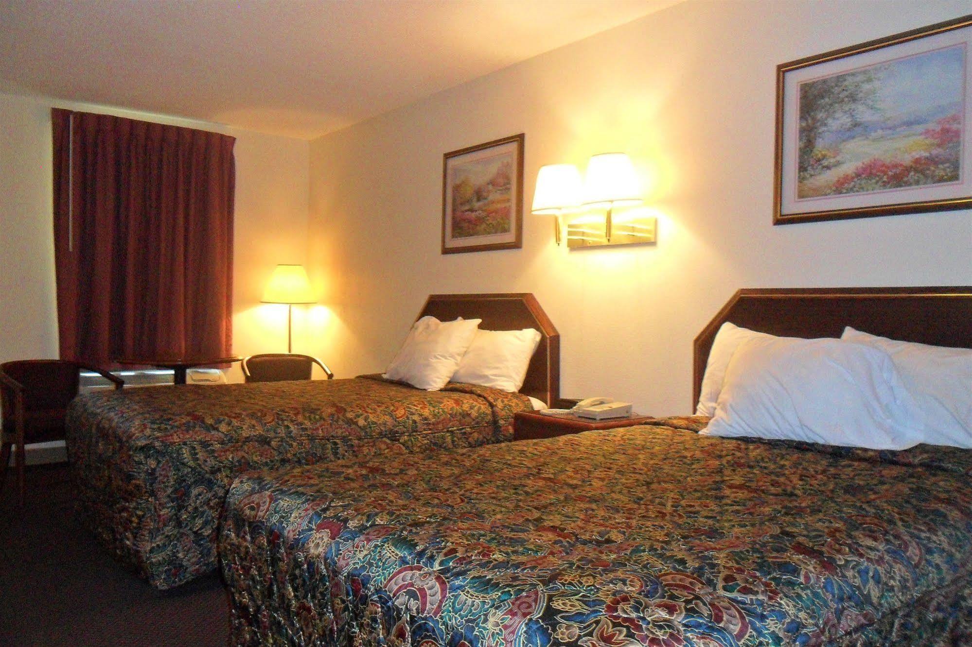 סלמה Luxury Inn & Suites מראה חיצוני תמונה