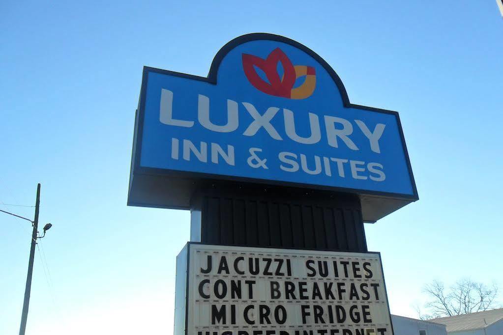 סלמה Luxury Inn & Suites מראה חיצוני תמונה